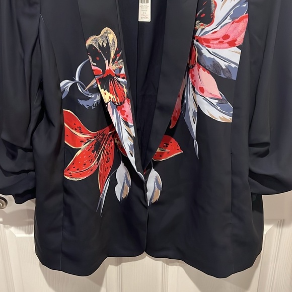 Chicos navy floral ruched sleeve soft open front blazer jacket size 3.5 XL - Picture 5 of 13